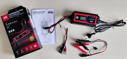 Chargeur maintenance de - maintenance,
