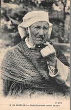 En Bretagne, vieille bretonne