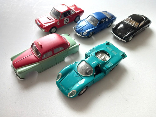 Lot miniatures pour - de,