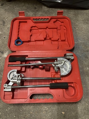Cintreuse manuelle pour tubes