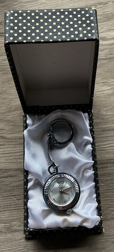 Montre squelette porte clé - montre,
