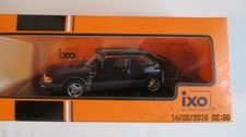 MINIATURE SAAB 900 TURBO 1988 IXO   EN BOITE PLEXI 1/43° CLC 577 NOIRE