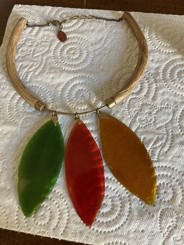 Collier bois corne - bois, et