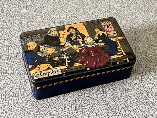 Boîte biscuit ancienne la - à,