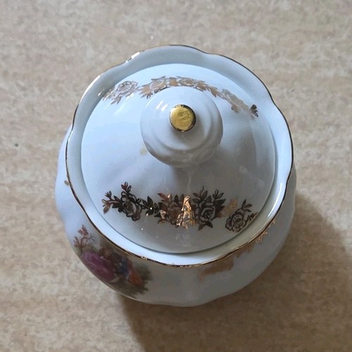 Bonbonnière boîte - , en