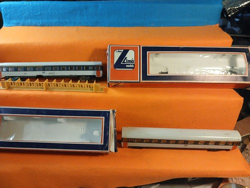 Lot wagons corail de - lot, 2