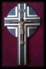 Objet religieux ancien-Christ sur sa croix en acajou et laiton-Années 40-INRI