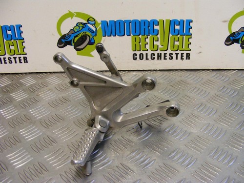 Honda cbr 1000 footrest - honda,