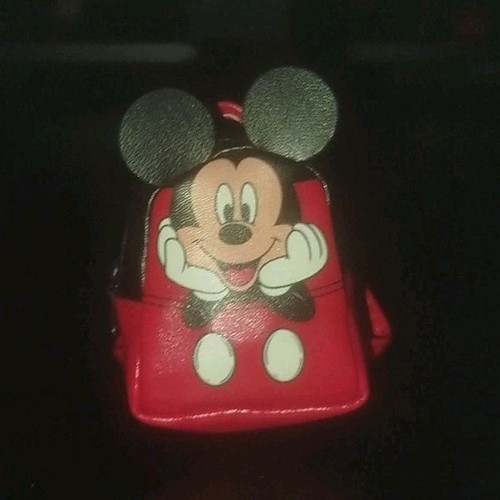 Disney figurine mickey - figurine, mouse