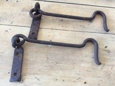2 Anciens crochets 35 cm, en