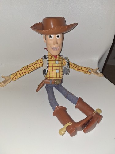 Woody toy story - woody,