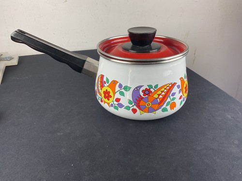 Casseroles avec couvercle - casseroles,