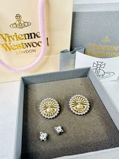 🪐✨ Vivienne Westwood