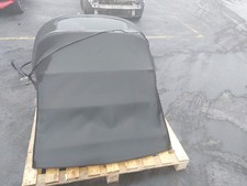 Bâche (toit ouvrant, capote)