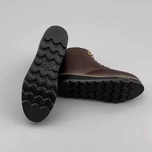 Chaussures pour figurine