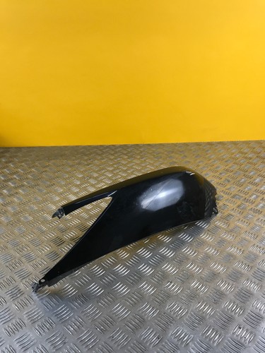 Demi coque arrière droite