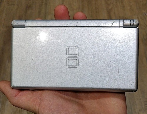 Nintendo lite silver hs - ds,