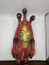 + Max Toy X Tag Mark Nagata Japan Alien Argus Kaiju 10" Vinyl Figure