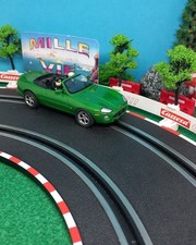 Voiture pour circuit Carrera