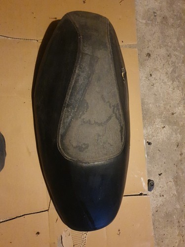 Selle scooter peugeot v - selle, 50