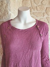 Haut violet avec petits