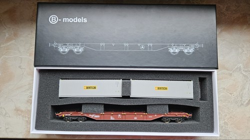 Models porte contenaire - b,