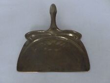 PELLE DE TABLE STYLE ART