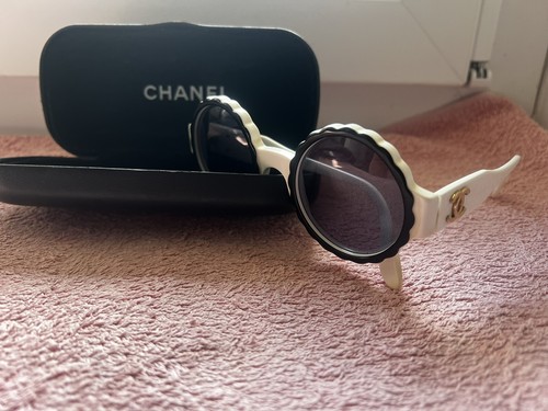 Lunette soleil chanel - lunette,