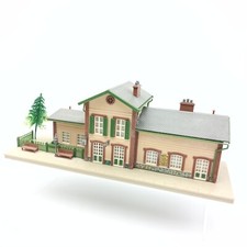 FALLER model mounted train station for passengers - HO train