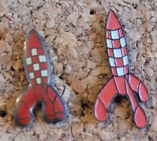 Lot 2 Pin's Tintin Fusée 