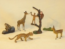 FIGURINE COMPOSITION DIORAMA