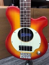 Basse PIGNOSE PGB-200 avec