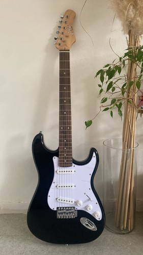 Guitare électrique eko st100 - Électrique,