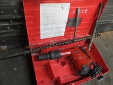 HILTI TE 72  ROTO/DEMO HAMMER  w/BITS in CASE