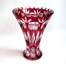 Vase Rose en Cristal Taillé