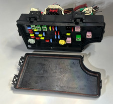 2010-2012 Jeep Patriot Compass Caliber Power Module TIPM Fuse Box P04692555AB