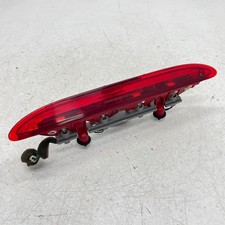 KIA VENGA BRAKE LIGHT REAR 5DR 92700-1P0 CENTRE HIGH BOOT TAILGATE 09-15