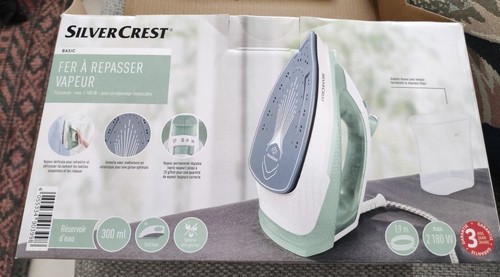 Fer repasser vapeur - fer, a