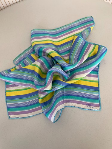 Petit foulard carré soie - carré,