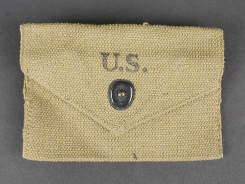 Pochette pansement 1942 - pochette, À