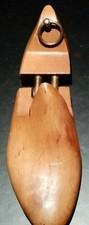 1 ANTIQUE WOODEN AND IRON SHOE SHAPE HOIST