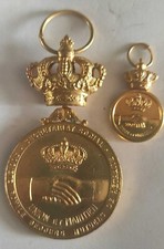 Médaille  societe royale secours mutuels de retraite + reduction  (Belgique)