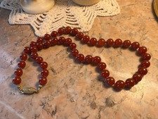 Collier perles pierre