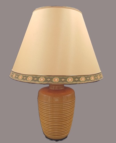 Lampe table pied - pied, en