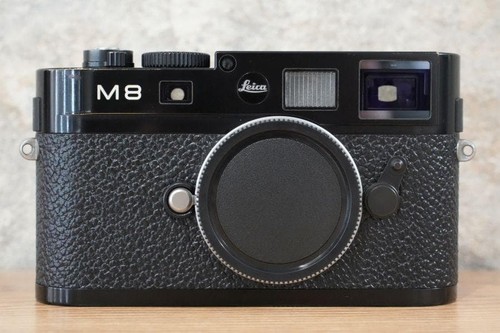 Peinture noire leica 2 - peinture,