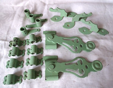 Anciens espagnolettes pour Volets + divers accessoires , 1920/30 , peints vert