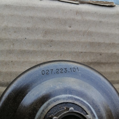 Cloche embrayage 027223101