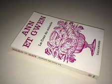 Ann et Gwen LA COUR DU MIRACLE