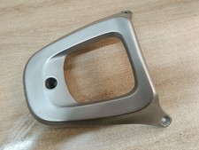 UN SUPPORT PORTE BAGAGE