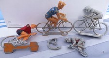 4 CYCLISTES 1970 COUREUR Vélo